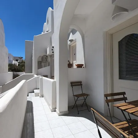 Appart hôtel Anny & Períssa